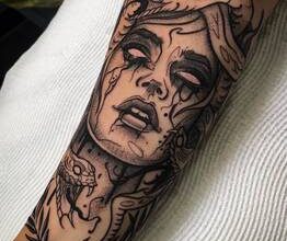 Yunan dövmeleri nedir ve ne anlama gelir??