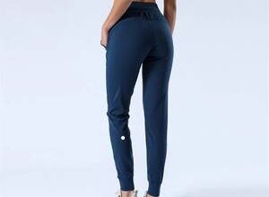 Ayak bileği pantolonu