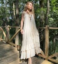 Dolgun vücutlu kadınlar için boho elbiseler