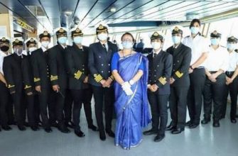 Giysilerde denizcilik tarzı