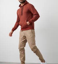 Kot pantolonla spor ayakkabı nasıl giyilir??