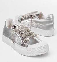 Bağcıklı ayakkabılar 8 delikle nasıl güzelce bağlanır?