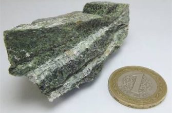 Zoisit: Neye benzediği ve nerede çıkarıldığı?