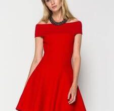 Kırmızı elbise ile hangi ayakkabılar gider?