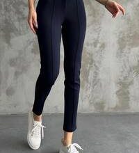 Kadınlar için klasik pantolonlar