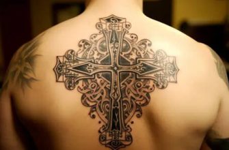 Ortodoks haçı şeklinde dövme