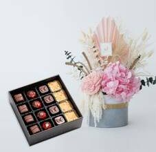 Yeni evliler için düğün hediyesi olarak hangi buket hazırlanmalı?